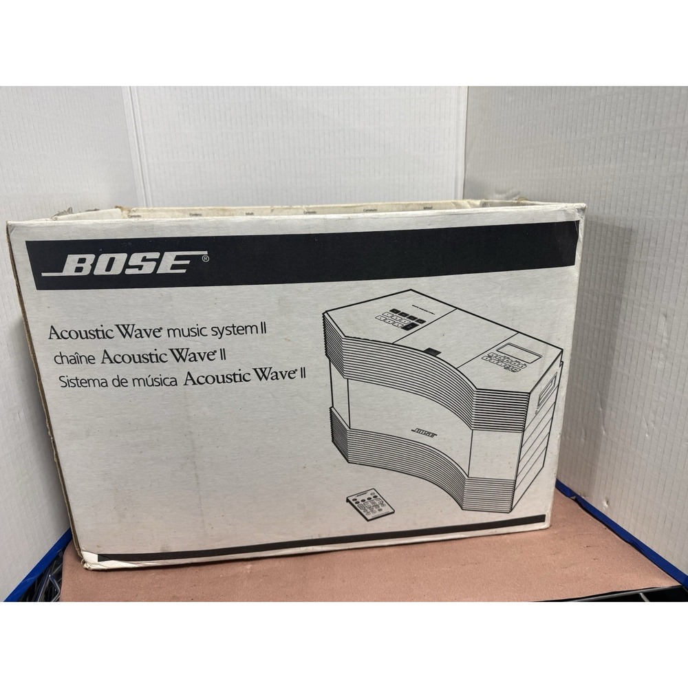 Bose Acoustic Wave Music System Series II White Vintage AM/FM CD. Manual. box.